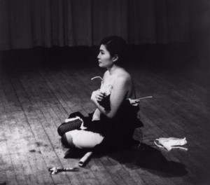 7_yokoono_cutpiece_19651-750x661