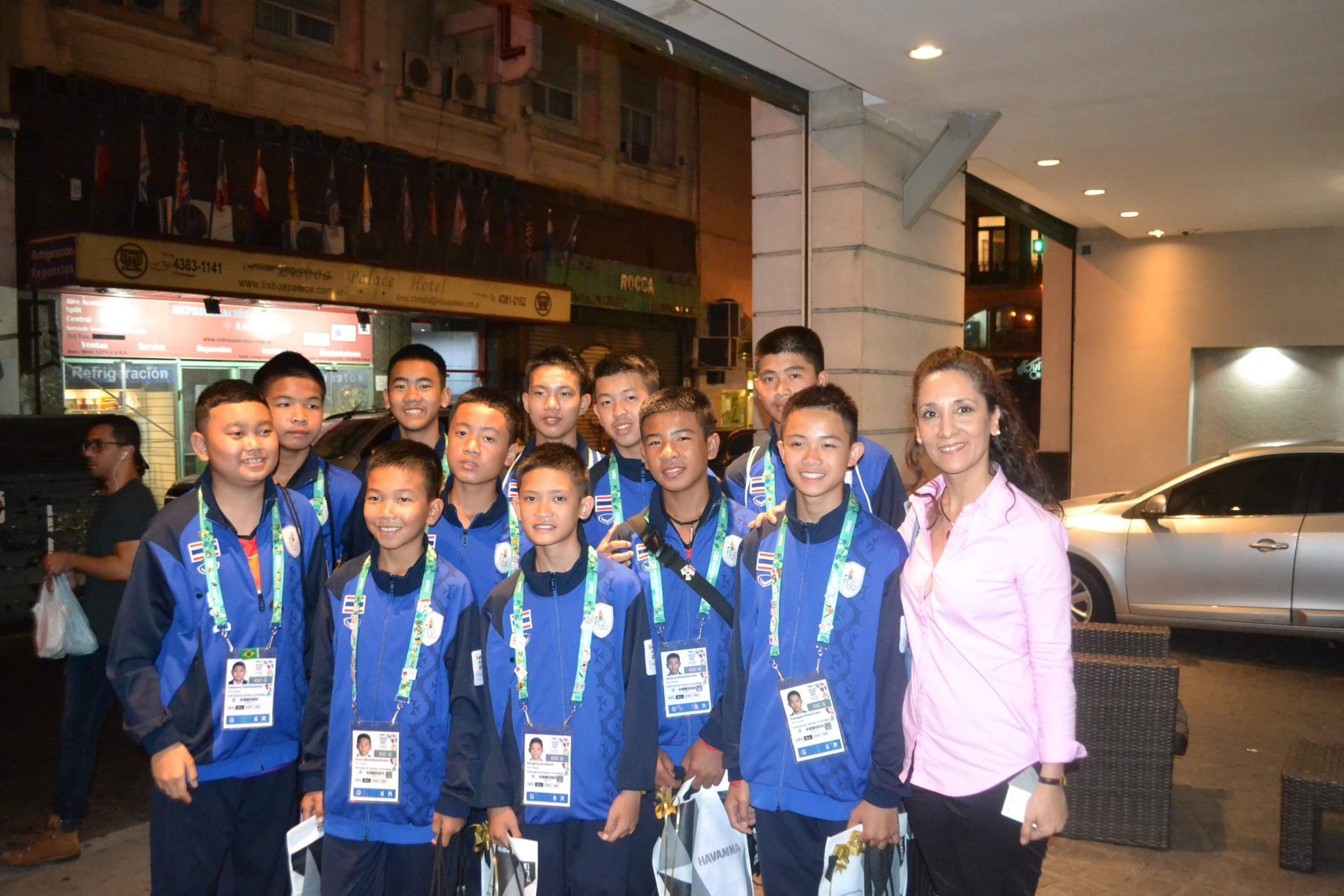 <strong>Los jugadores del equipo<em> “Wild Boars”</em>, que fueron rescatados después de haber estado atrapados en una cueva en Tailandia, presentes en el seminario.</strong>