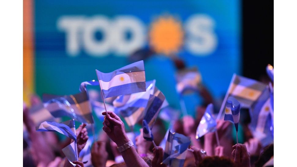 Festejos en el Bunker de Frente de Todos