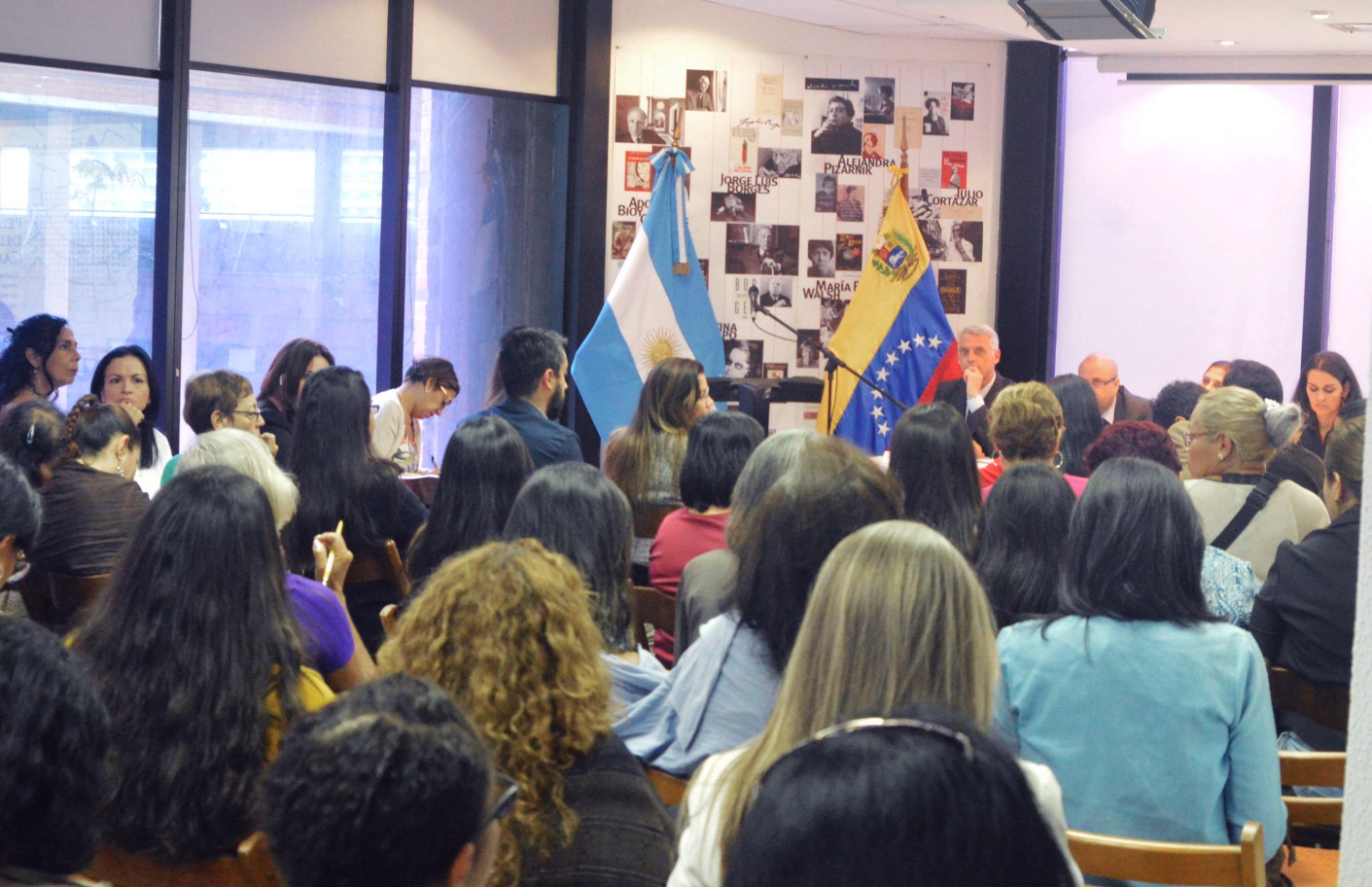 Seminario Los Peligros del Camino, violencia sexual en migrantes. Crédito foto Leonardo Sequera.jpg