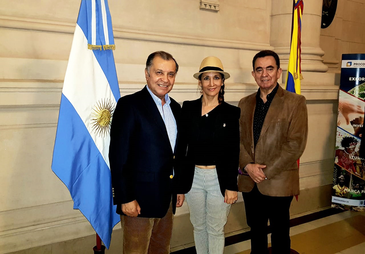 Gracias Sr Embajador de Colombia y también a su Staff