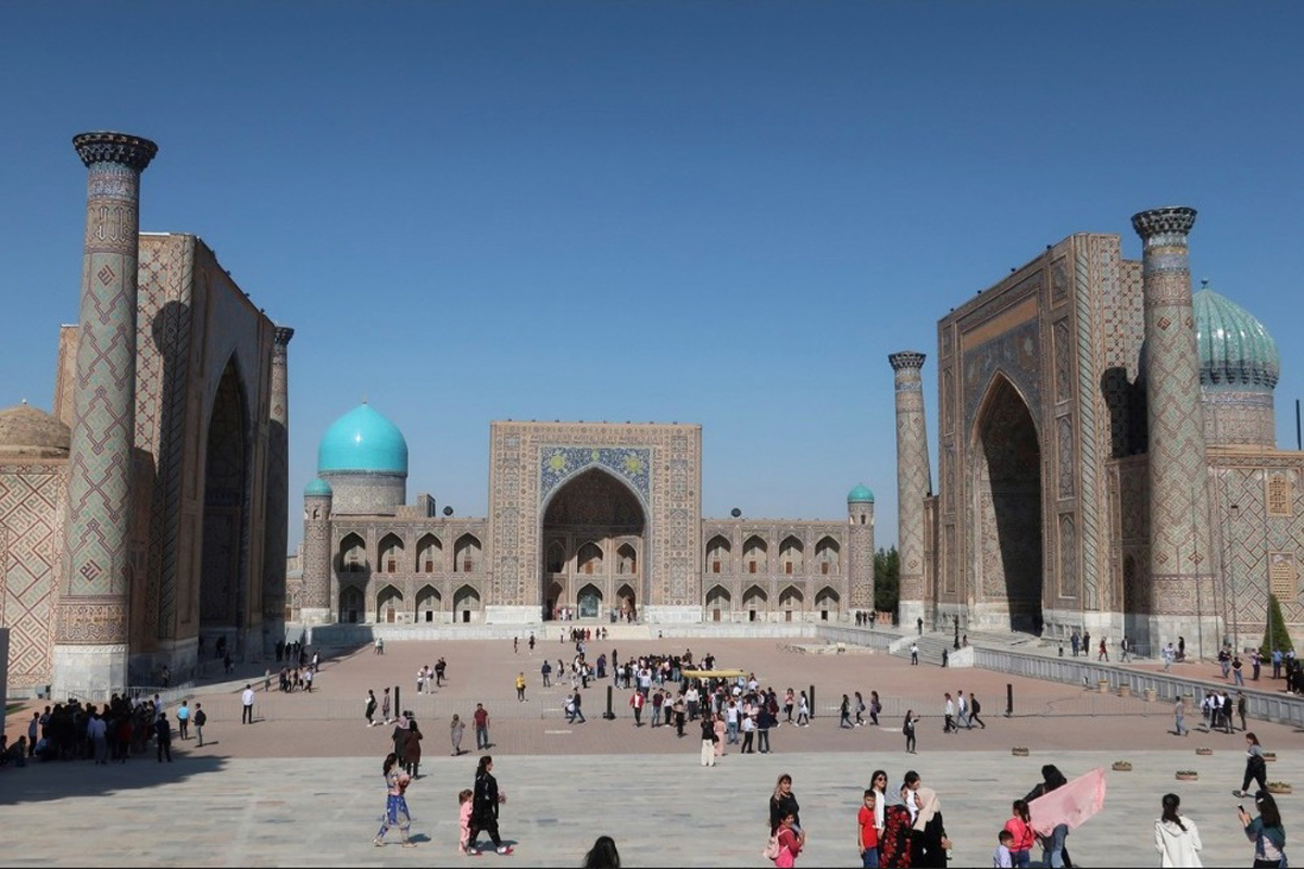 Kukeldah Madrasah, madrasa de ladrillo del siglo XVI, en Tashkent.