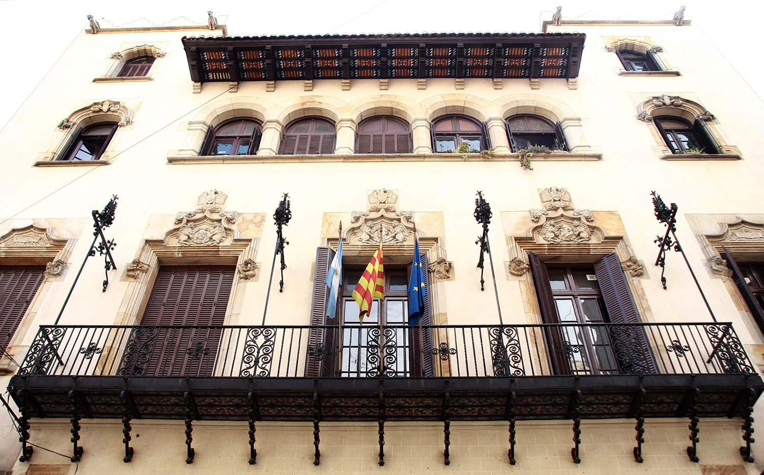 La Asociación Art Nouveau Buenos Aires convoca a presentarse a la Segunda Edición del Premio Bienal AANBA