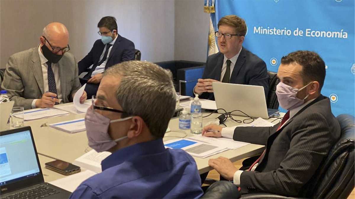 Montagu junto a los secretarios de Finanzas Raúl Rigo y de Finanzas Diego Bastourre explicaron detalles de la ley de gastos y recursos para el 2021 ante la comisión de Presupuesto