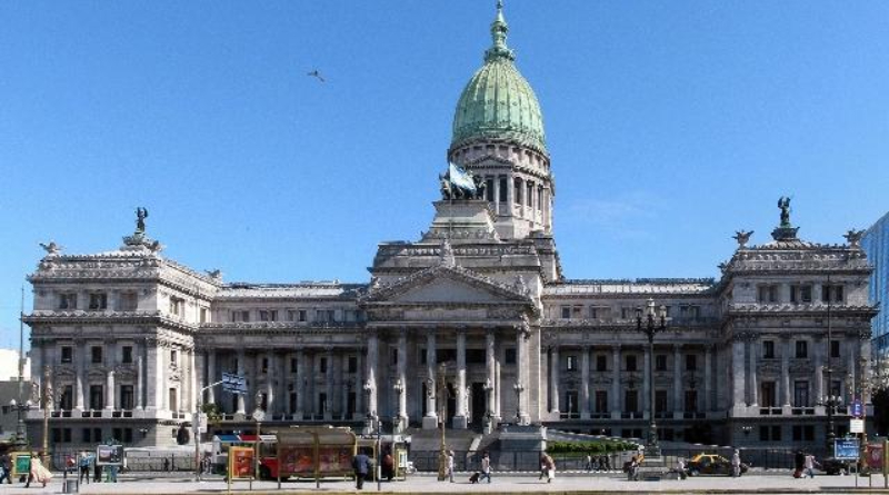 el Congreso debatirá dos proyectos de ley para darle entidad a la criptomoneda argentina