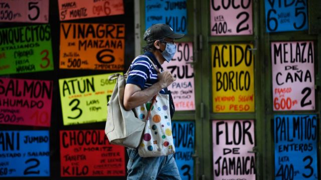 A diferencia de la caída en los precios de una canasta básica, la inflación de alimentos aumentó en la región.