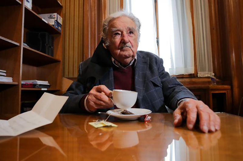 El expresidente Pepe Mujica dijo adiós a su escaño en el senado de Uruguay este año. / Agencia EFE