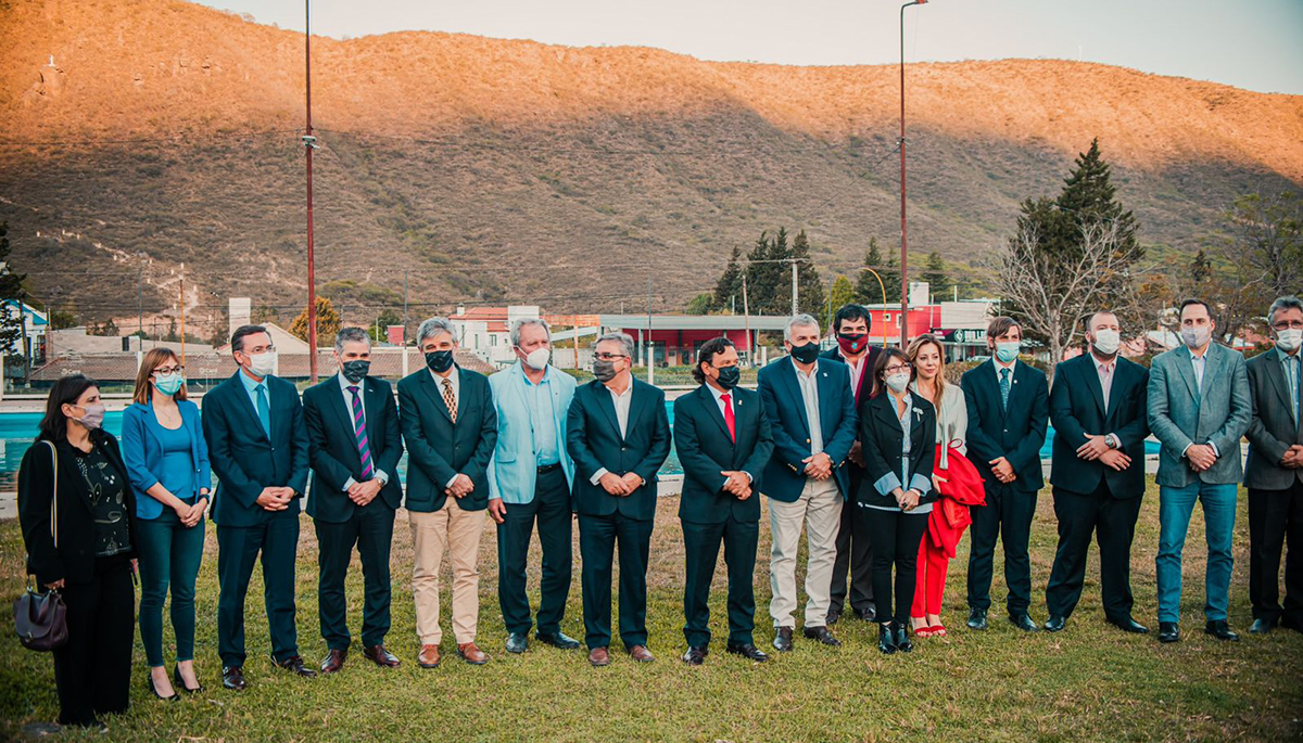 Filmus participó del acto de firma del tratado para la creación de la Región Minera del Litio que integran Catamarca, Salta y Jujuy durante la reunión de la Mesa del Litio-