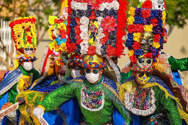 Colombia canto con Barranquilla el himno de su Carnaval con la nueva y única versión de ´Te olvide´ en la voz de artistas colombianos que estrenó oficialmente la Fiesta en las plataformas musicales convirtiéndose en tiempo record en las canciones más escuchadas y vistas del país. Esta producción entregará los recursos por descargas y reproducciones al programa Adopte la Tradición para el mejoramiento de vivienda de hacedores.