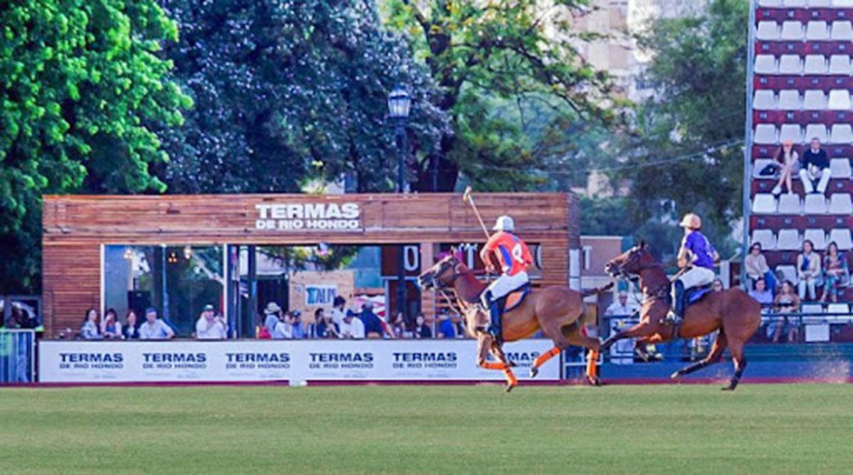 Copa Termas de Río Hondo en el #128AbiertoArgentinoHSBC Fotos: <a href="https://twitter.com/MatCallejo">@MatCallejo</a>