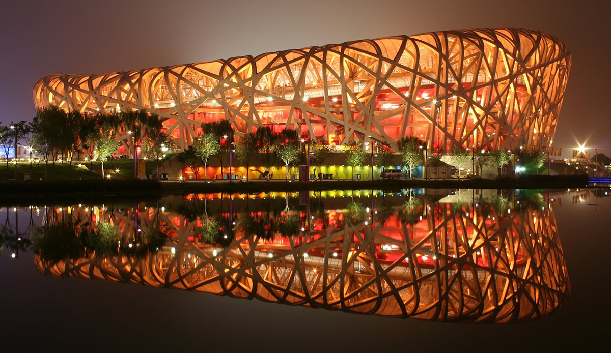 Estadio Nacional de Beijing, comúnmente conocido como El Nido de Pájaro,