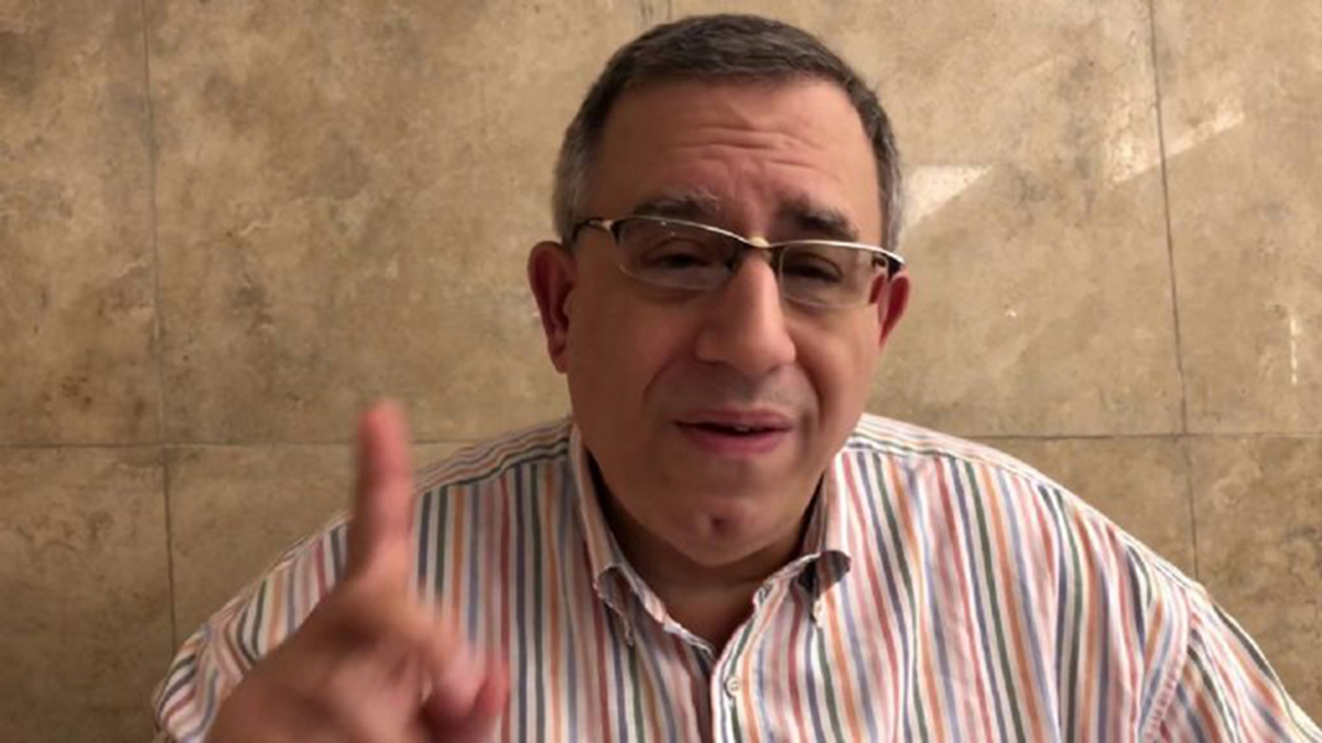 Carlos Maslatón un influencer en los jóvenes