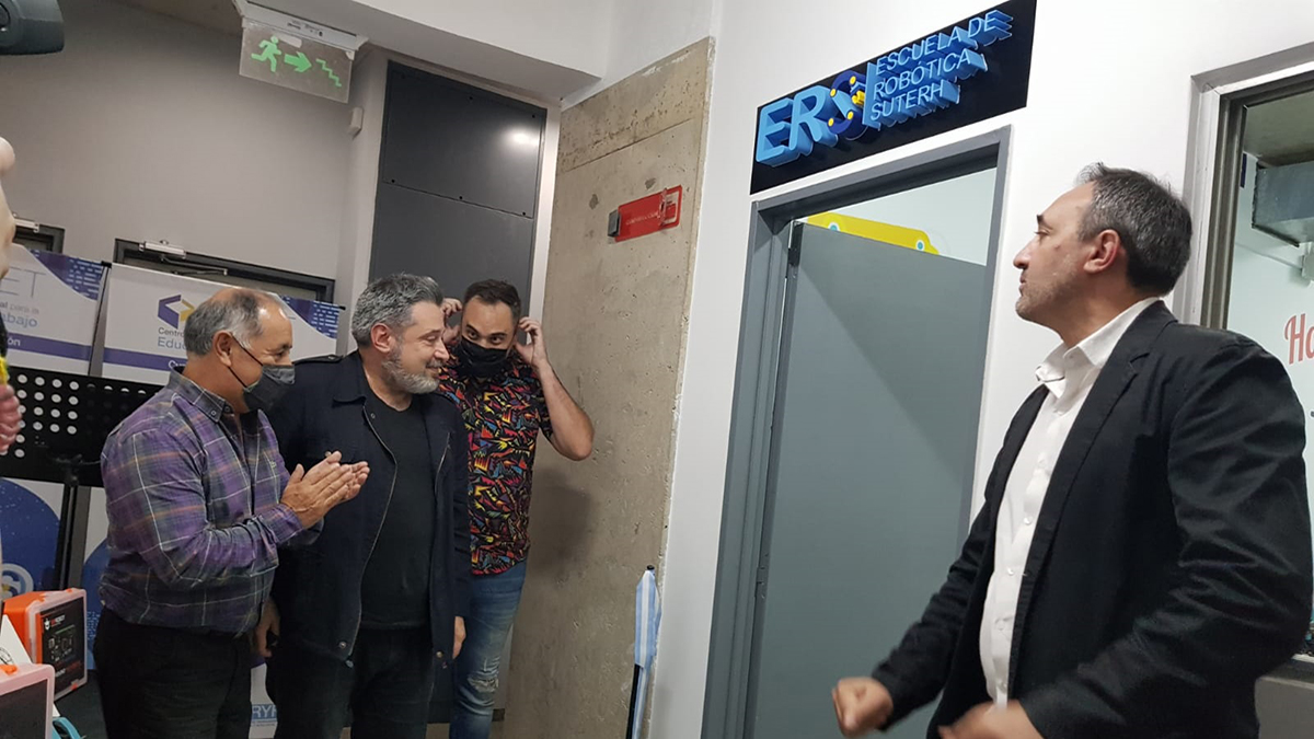 Se inauguró la primera escuela de robótica sindical del SUTERH