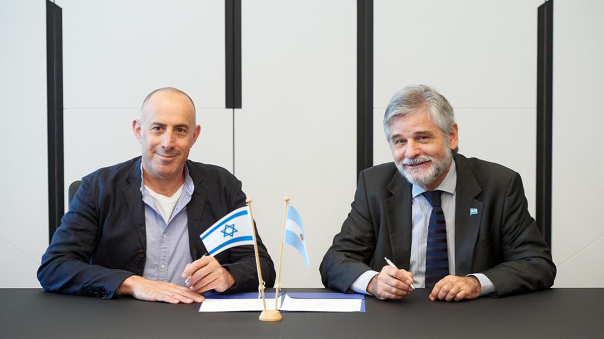 El acuerdo está dirigido a graduadas y graduados de doctorado sobresalientes de la Argentina que deseen realizar su investigación posdoctoral en Weizmann.
