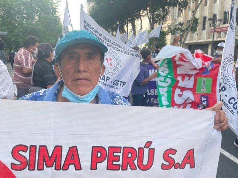 Víctor Suica cree que "la corrupción" es uno de los principales problemas de Perú.