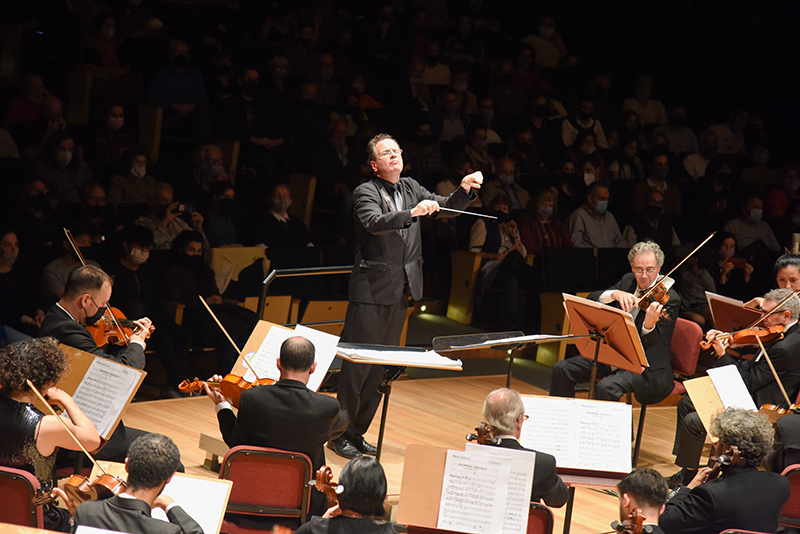 Emmanuel Siffert es actualmente director titular de la Orquesta Sinfónica de Aguascalientes en México. 