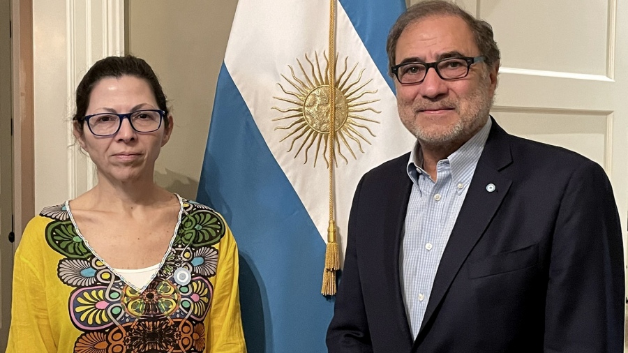 Batakis se reunió con el embajador argentino