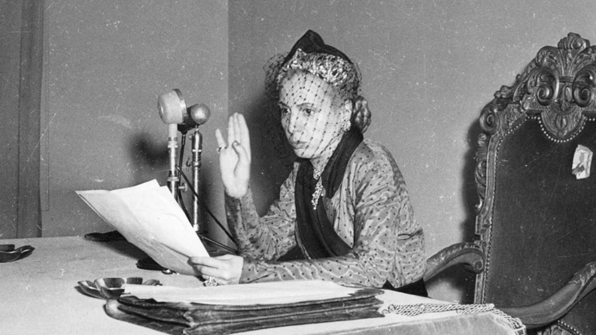 Con actividades culturales y políticas recuerdan el legado de Eva Perón