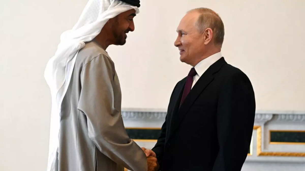 El presidente de Emiratos Árabes Unidos visita a Putin