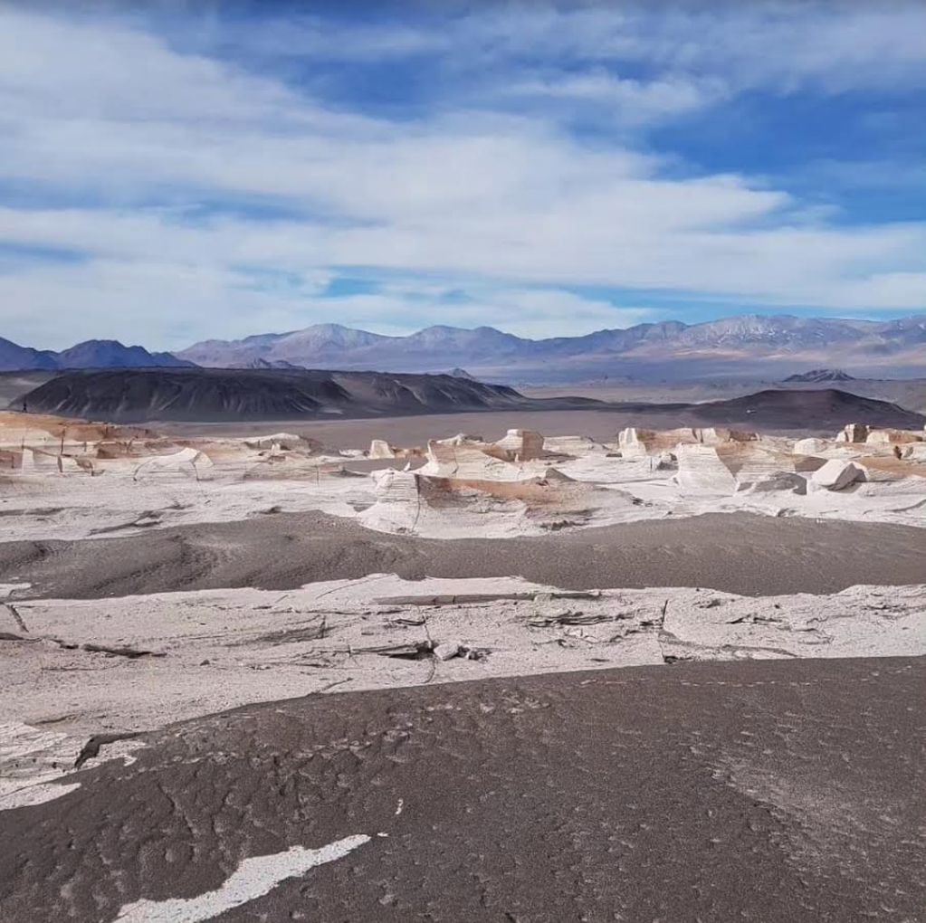 Campo de Piedra Pómez. Un paisaje que era casi desconocido y hoy atrae viajeros de todas partes. (Gentileza: Juan Carlos Lopresti)
