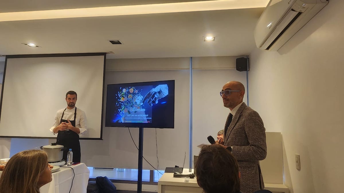 Salvatore Barba, Agregado Científico de la Embajada de Italia