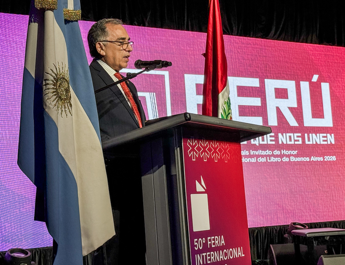 <strong>Carlos Alberto Chocano Burga</strong>, Embajador de Perú.