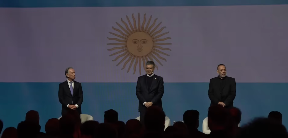 Panel de apertura de la Convención Anual Camarco 2026 con Gustavo Weiss, Rubén Pronotti y Jorge Macri.