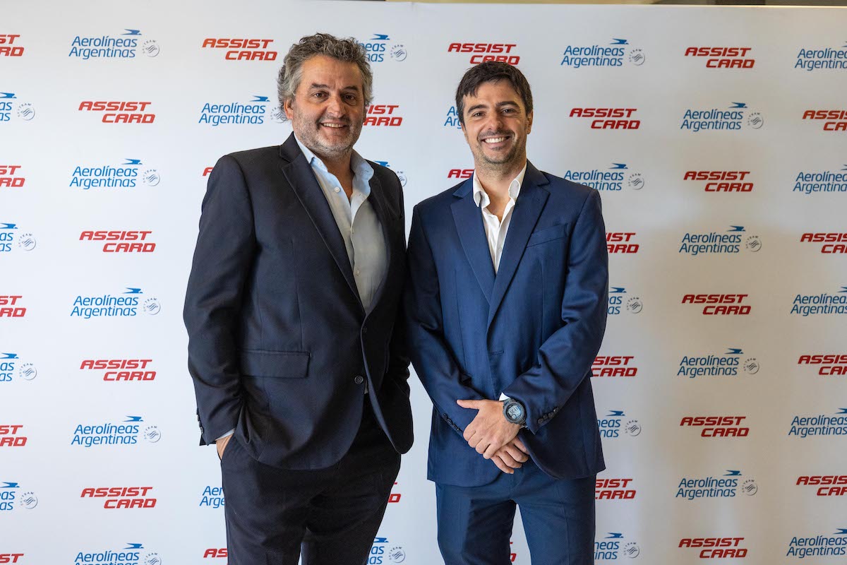 Firma de alianza estratégica entre Assist Card y Aerolíneas Argentinas en CEFEPRA